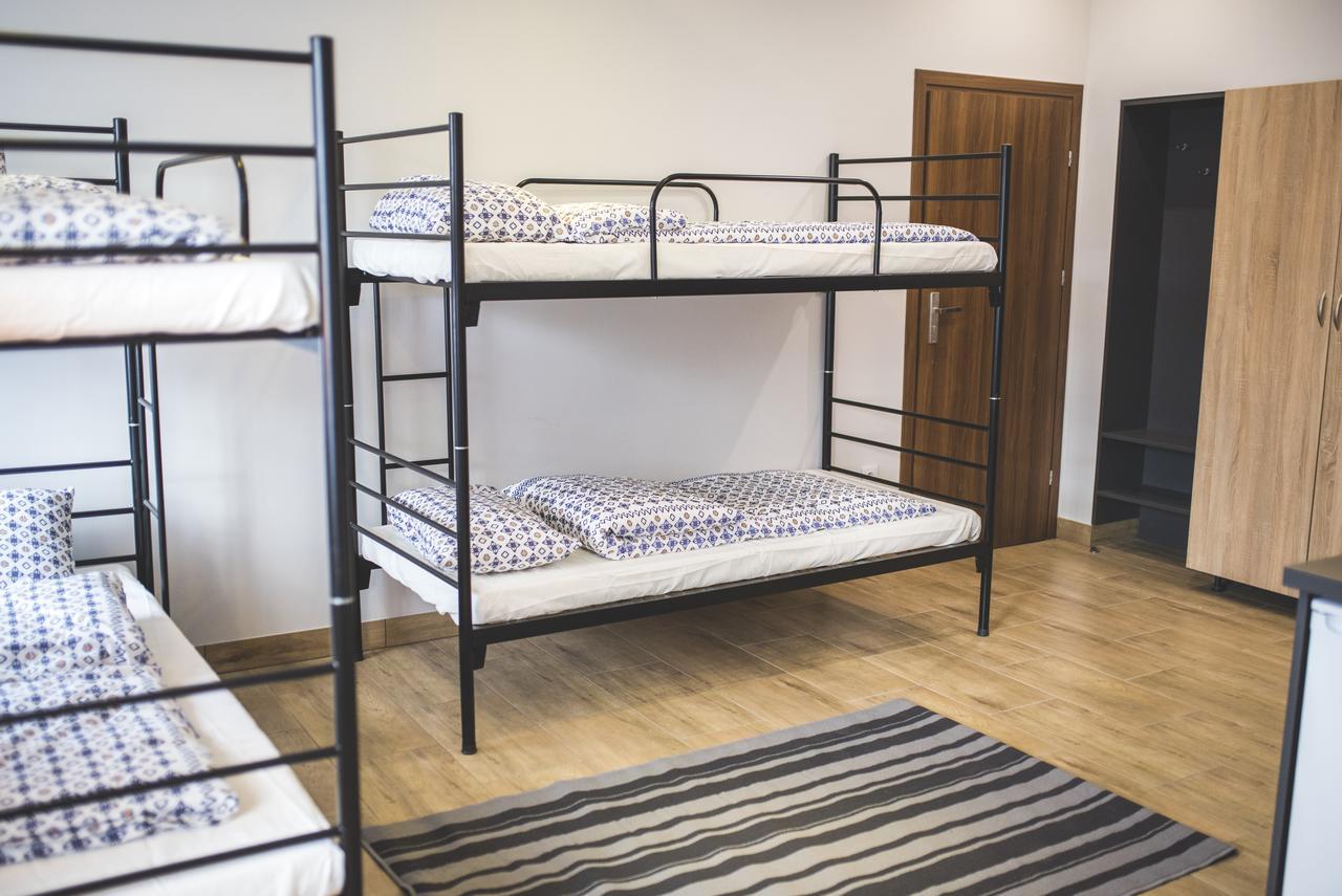 Hostel Leskowiec Andrychow Ngoại thất bức ảnh